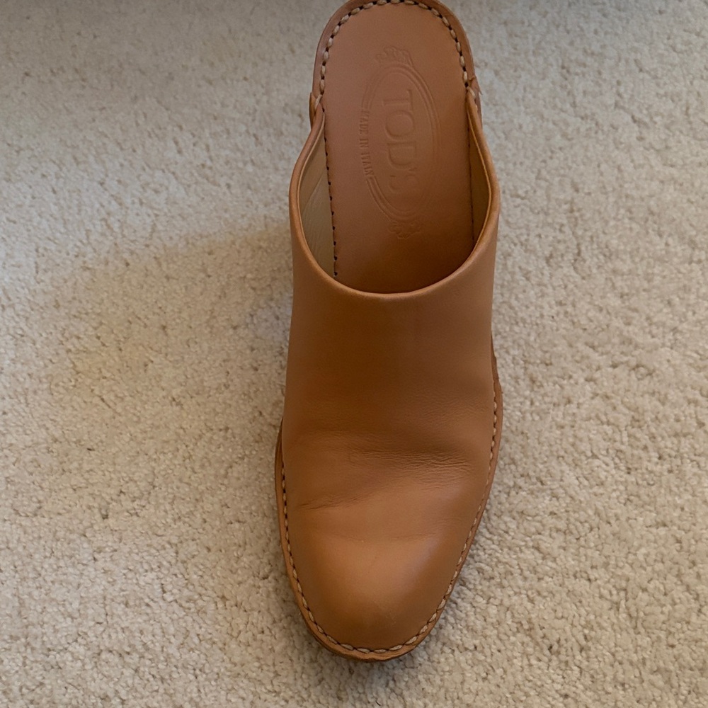 Tod's Tan Leather Heeled Mules - Picture 4 of 8